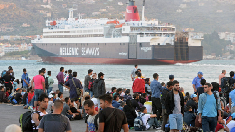 Wall Street Journal: Как европейците богатеят от страданията на бежанците 