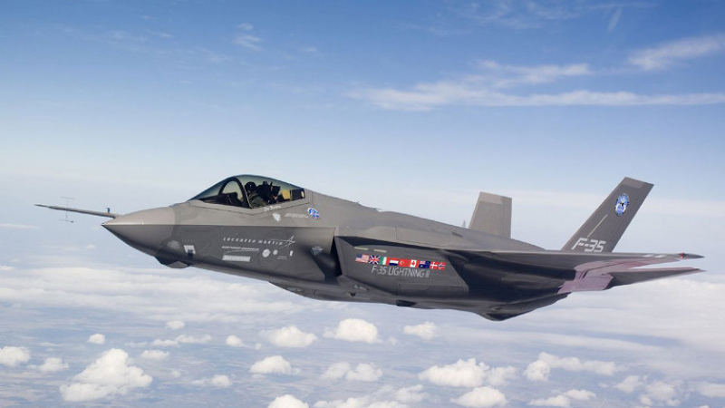 ВВС на САЩ признаха, че F-35 не е пригоден за въздушен бой