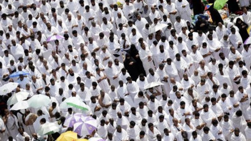 Над 220 вече са жертвите на блъсканица в Мека