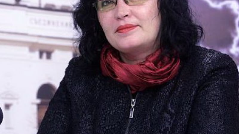 Адвокат Десислава Филипова: Съдете банките! 