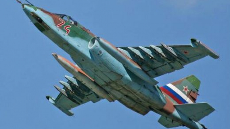 Русия удря „Ислямска държава” с 32 бойни самолета