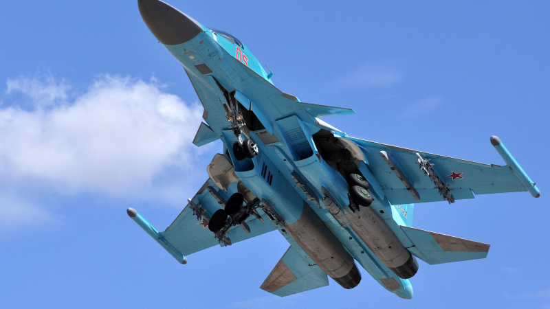 Руските ВВС са ударили десетки щабове и танкове на терористи със Су-34, Су-24М и Су-25 (ВИДЕО)