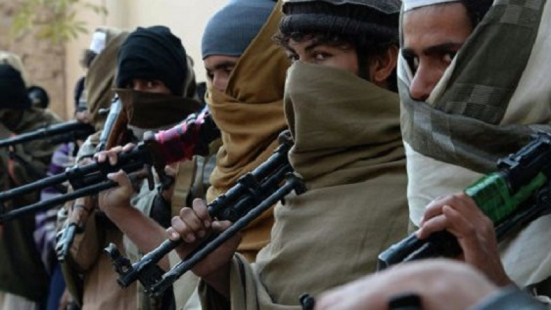 Талибани камикадзета се взривиха до руското посолство в Кабул (ВИДЕО)