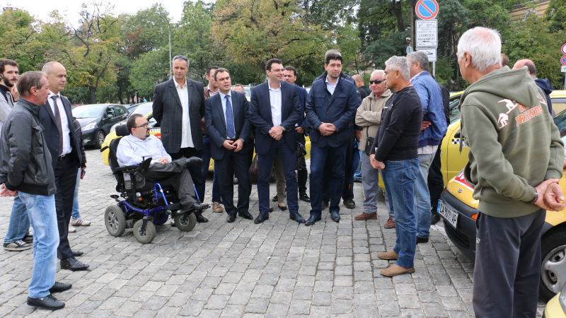 Калоян Паргов: Столична община не изпълнява законите приети от парламента