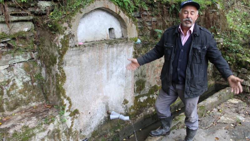 В кърджалийското село Каменарци срязаха тръбите за водата, плашат активисти на ГЕРБ 
