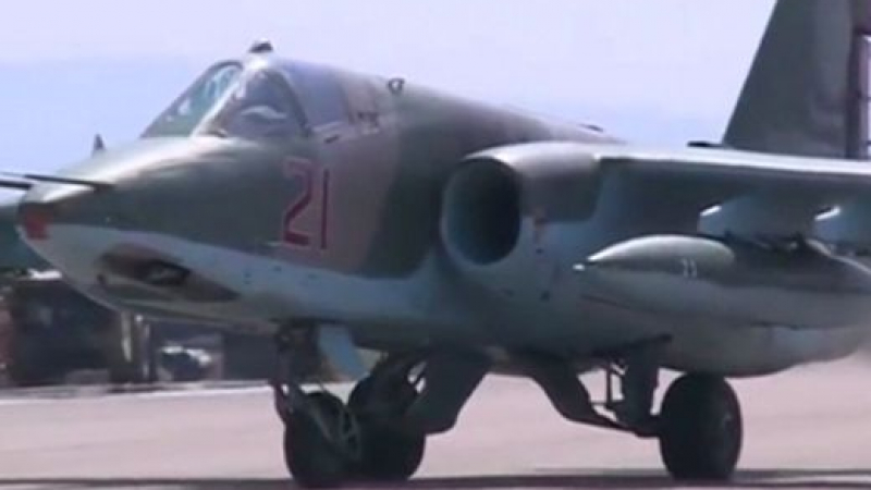 Руските бомбардировачи удариха склад за гориво и команден пункт на &quot;Ислямска държава&quot; (ВИДЕО)