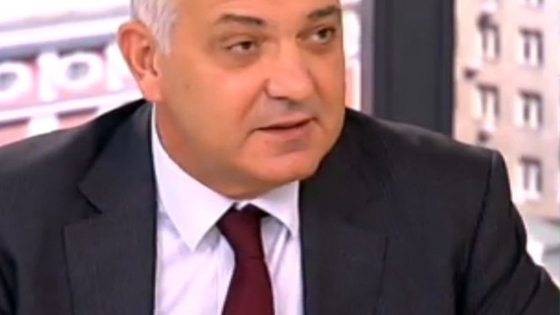 Явор Нотев проговори за  скандала между Сидеров и Каракачанов