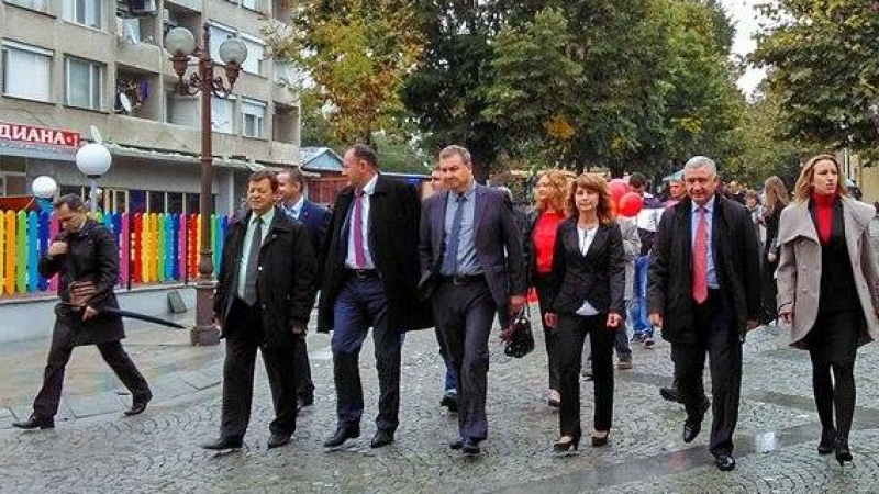 Миков в Елхово: БСП и кандидатите й няма да отстъпят от червените линии