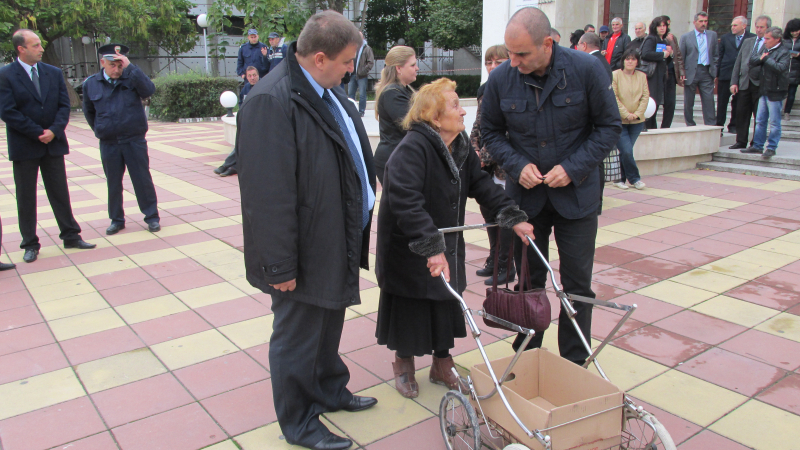 Цветанов в Дългопол: ГЕРБ пое отговорност в много градове на страната и резултатите са налице