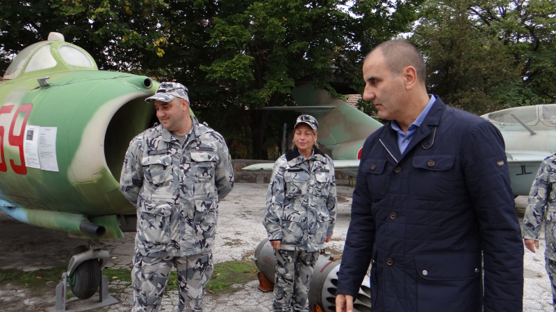 Цветанов в Ямбол: ГЕРБ ще продължи да подкрепя успешните кметове като Георги Славов