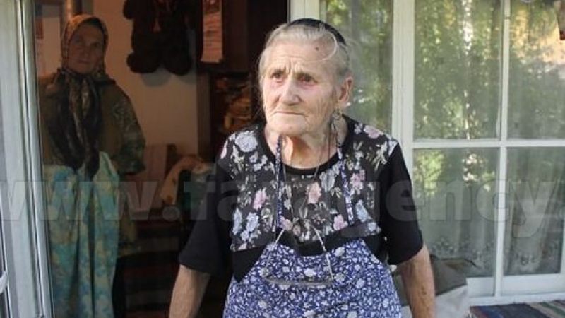 92-годишна знахарка гони болести с &quot;обръщане на кръвта&quot;