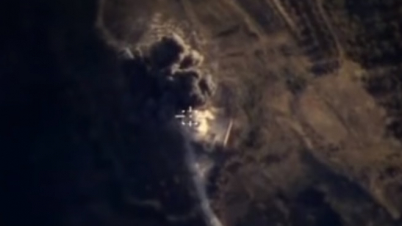 Внезапен групов авиационен удар на Су-34 унищожи артилерия на ИДИЛ (ВИДЕО)