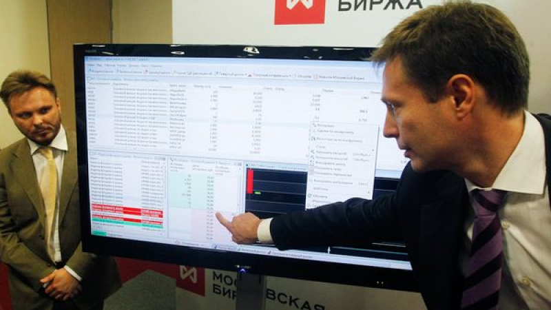 Валутният пазар в Москва преживя шок след съобщението за сваления самолет