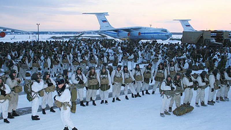 Русия строи военна база в Арктика