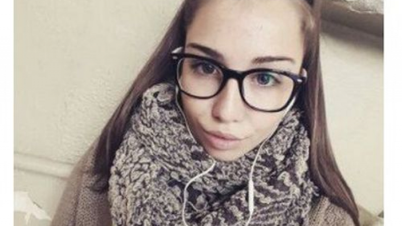 Изчезналата 15-годишна Мари снимана днес с двама яки мъжаги в Пловдив