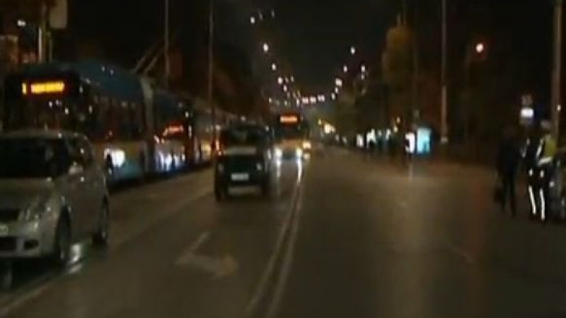 30 тролея блокирани на &quot;Орлов мост&quot; от гневни полицаи 