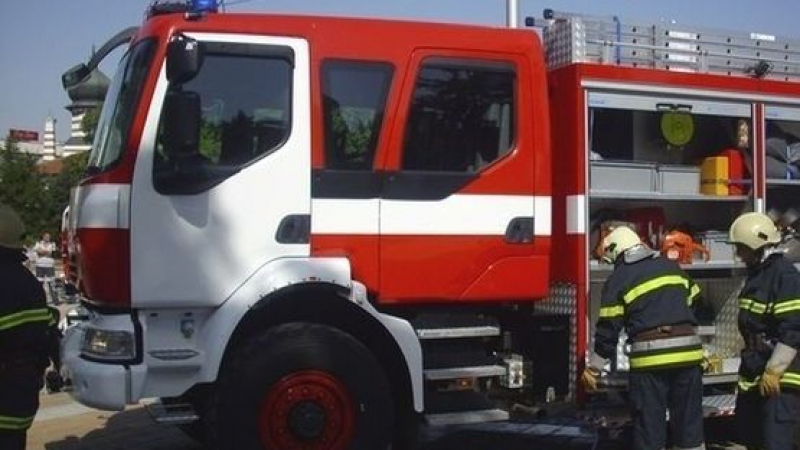 71-годишна жена се натровила с дим при пожара във Варна     