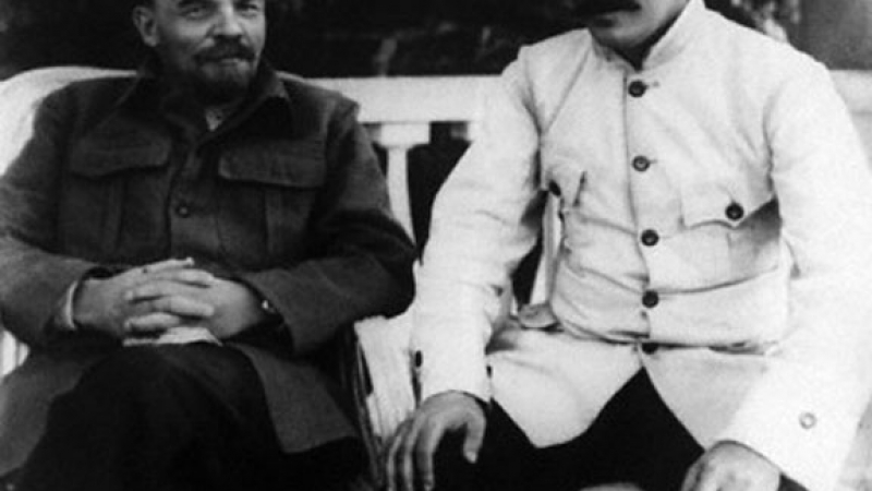 Д-р Тотко Найденов: Шизофреникът Сталин избива милиони руснаци