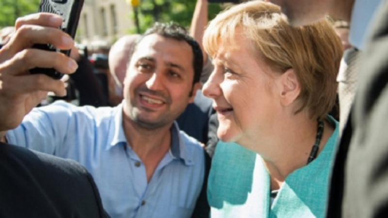 &quot;Експрес&quot;: Заради заблудената Меркел хилядолетна Европа ще загине след няколко години 