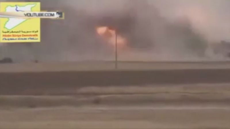 Чудовищен взрив в Сирия! Вдигнаха във въздуха камион с джихадисти самоубийци от ИД (ВИДЕО)
