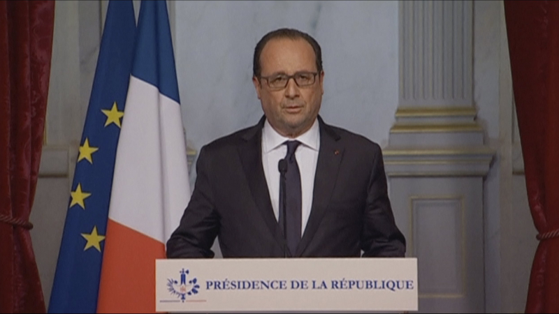 Франсоа Оланд: Ще поведем безмилостна война срещу терористите