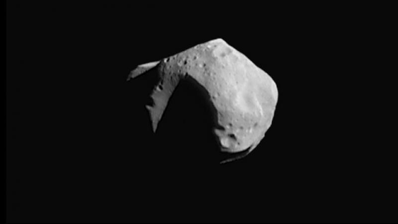 Наши астрономи: Неизвестен астероид профуча нощес с 65 000 км/ч изненадващо близо до Земята