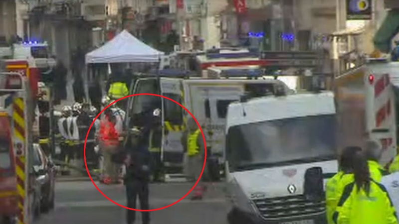 Изведоха ранен полицай от кордона в &quot;Сен Дени&quot;