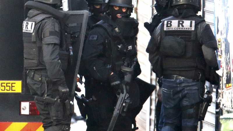 Ексклузивно: Терористите планирали нова касапница в Париж! (ВИДЕО)