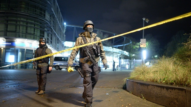 Полицията в Хановер е открила макет на бомба