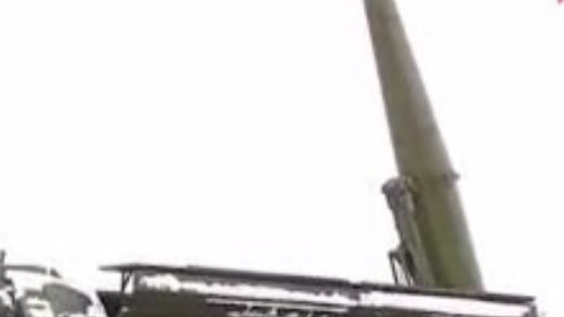 Русия тества ракетите ”Искандер-М” на нощни стрелби (ВИДЕО)