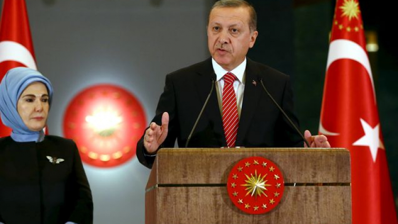 Историк обясни защо Путин е прав, когато обвинява Ердоган в двуличие 