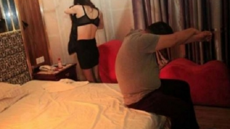 Собственик на хотел &quot;Пауталия&quot; е арестуван за бизнес с проститутки в Сандански