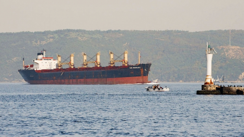 Турция затваря Босфора за руските кораби?