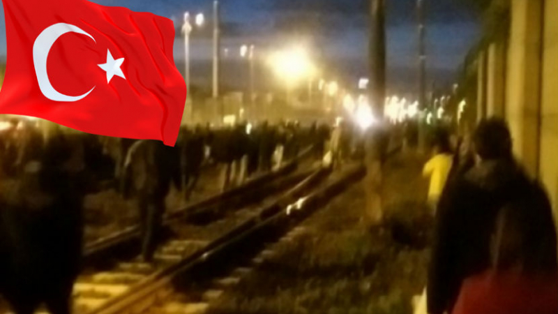 Силен взрив огласи метрото на Истанбул! Има убит (СНИМКИ)