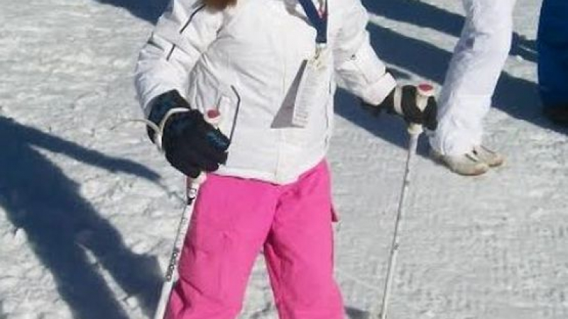 Банско пуска децата до 7 г. на ски срещу левче