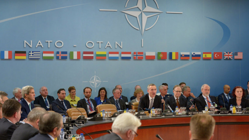 Deutsche Welle: Конфликтът между Русия и НАТО е основна заплаха за 2017 г., твърдят в САЩ