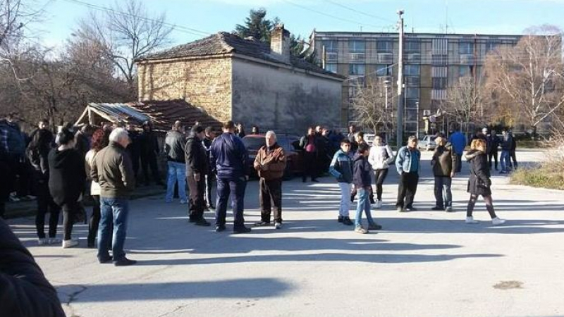 Заливали с жалби полицията в Девня за кървавата дискотека – никакъв резултат