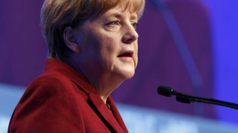 Меркел: Работим за редуцирането на бежанците в Германия