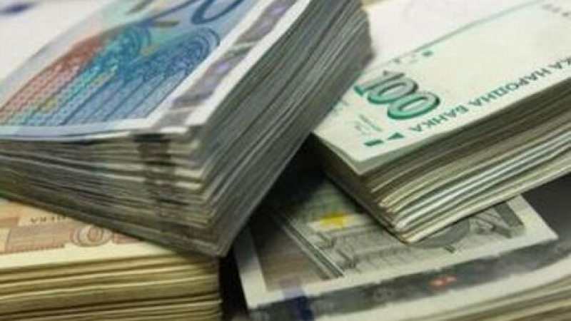 Българските домакинства имат 42 млрд. лв. по сметки 