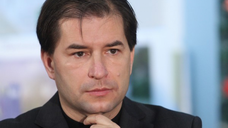 Борислав Цеков: Позицията на Доган е отрицание на сателитното и марионетно поведение на Плевнелиев и обкръжението му 
