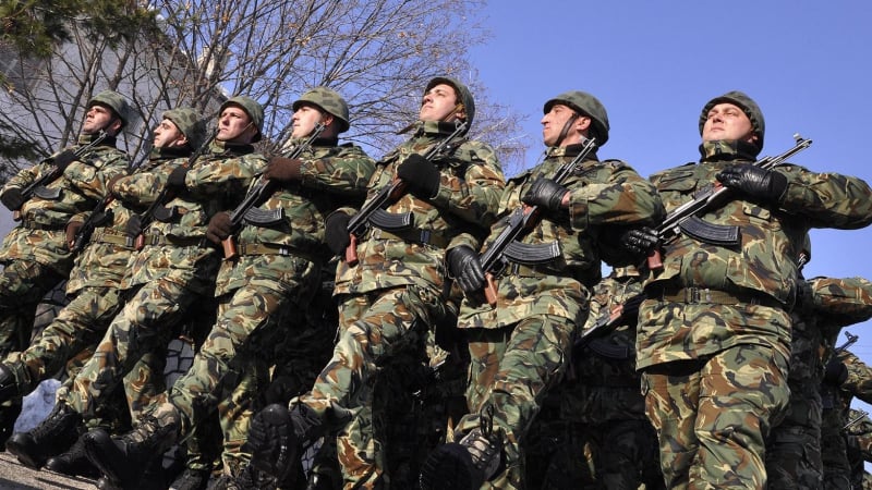 Орязване на армията – на 1 офицер ще се падат по двама войници