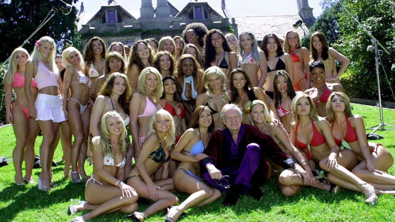 Ако стените можеха да говорят! Легендарното имение на Playboy се продава за 200 милиона долара (СНИМКИ)