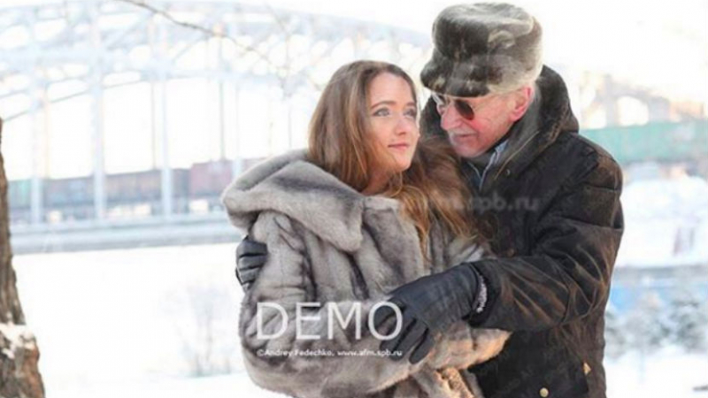 Тя е на 25, той - на 85 и се обичат, вижте най-странната сватба в Русия за 2015-а (СНИМКИ/ВИДЕО)