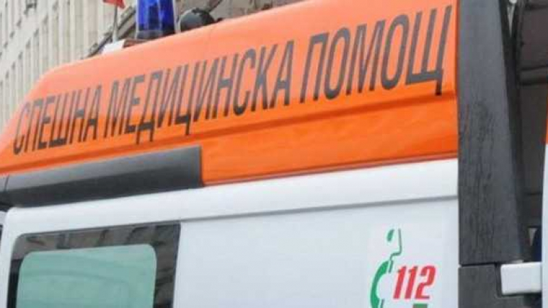 Тежка катастрофа с линейка на русенската болница, превозвала бебе към София 