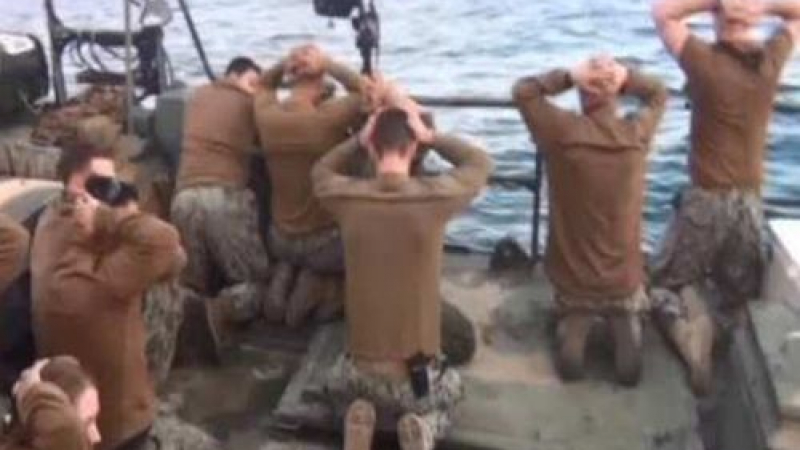 Ето как иранските моряци накараха морските пехотинци да стоят на колене (ВИДЕО)  