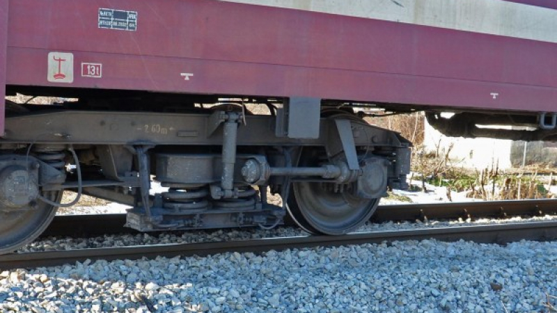 Самоубиец се хвърли под влака край Долни Дъбник 
