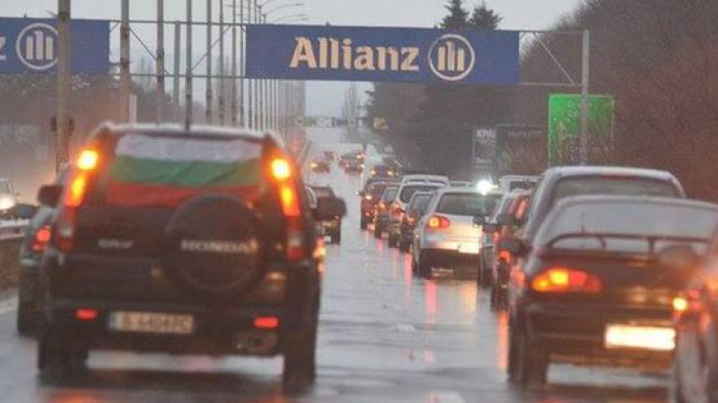 Внимание! Протестиращите във Варна затвориха магистралата 