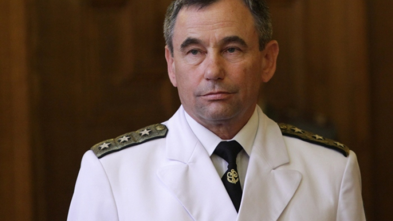 Първанов: Научавам, че сменят един генерал, защото не се харесва на президента