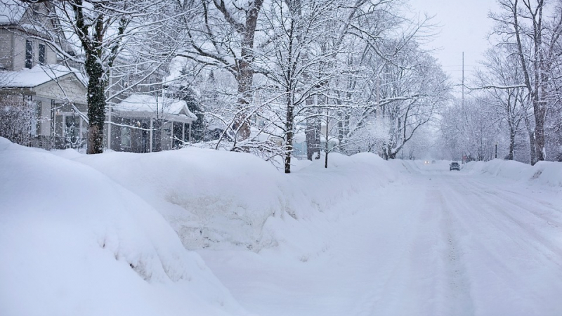 България в снежна клопка, леден ураган връхлита нощес от североизток