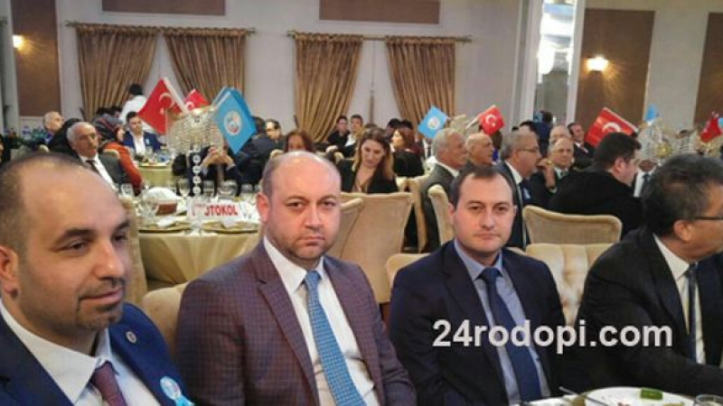 Изпреварваща новина на БЛИЦ потвърдена от Бурса: Местан обявява новата си партия до дни